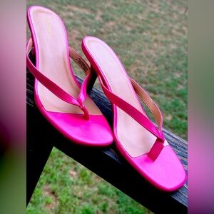 Old Navy Bright Pink Women's Sandals